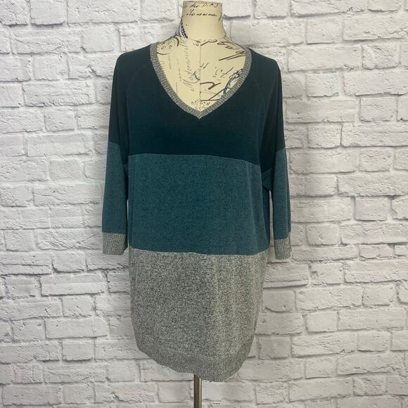 Maurice's Tops - Maurice's Color Block 3/4 Sleeve Tunic Blouse Plus Size